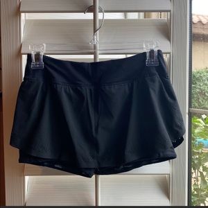 Black Eyelet Size 2 Lululemon Skirt